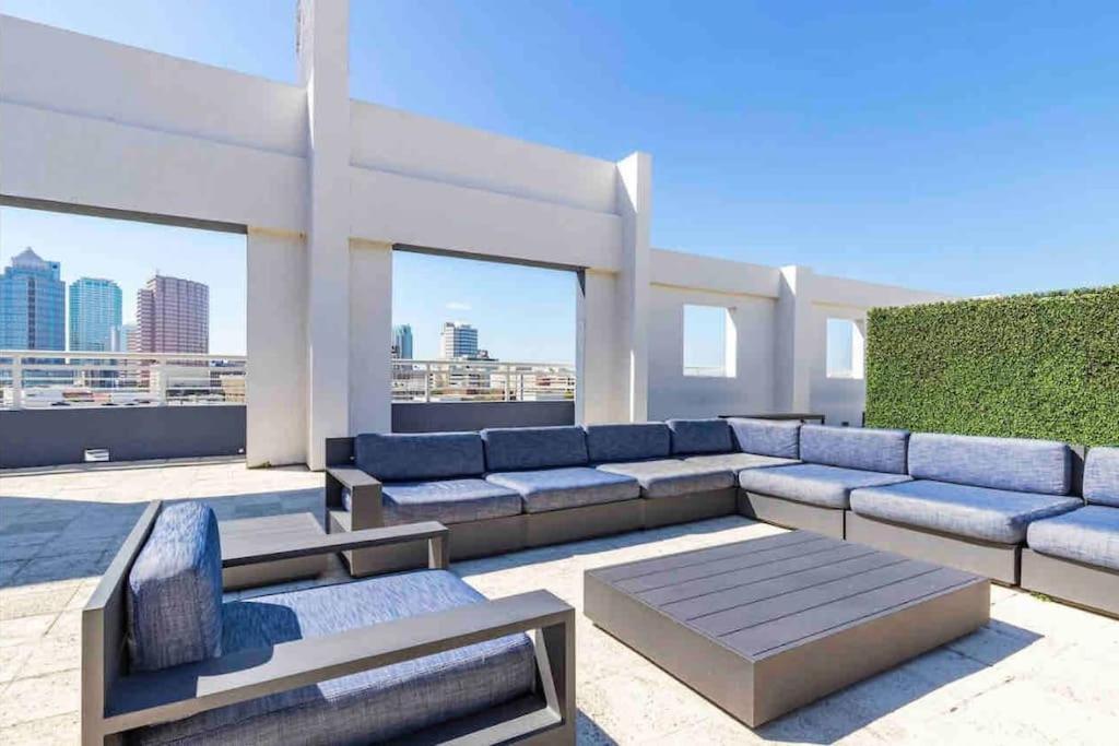 Luxury Apt 3 Mins To Dt Tampa -Pool-Gym-Balcony 外观 照片