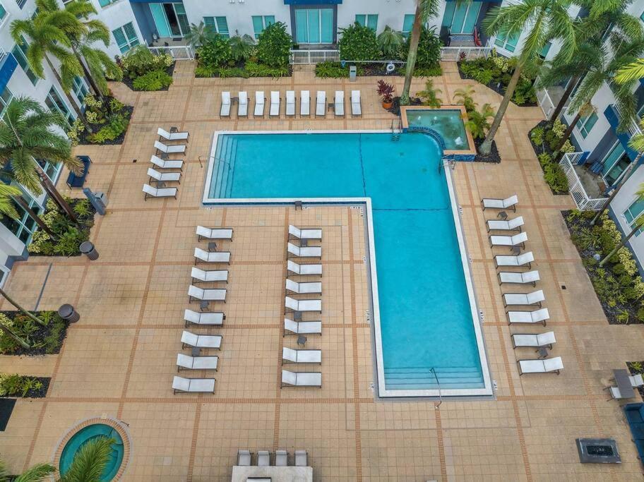 Luxury Apt 3 Mins To Dt Tampa -Pool-Gym-Balcony 外观 照片